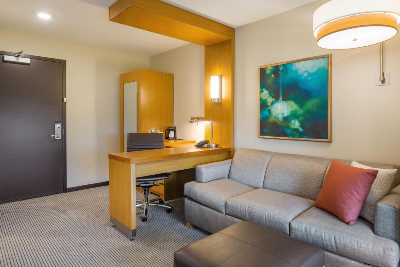 ไฮแอท เพลซ แฮมป์ตัน คอนเวนชั่น เซ็นเตอร์ Hotel ภายนอก รูปภาพ